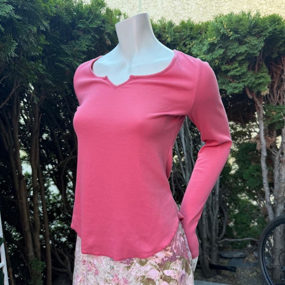 Old Navy Long Sleeve Top Split Neck Ribbed Knit Curved Hem Rose Pink Tall Size M - Picture 12 of 16